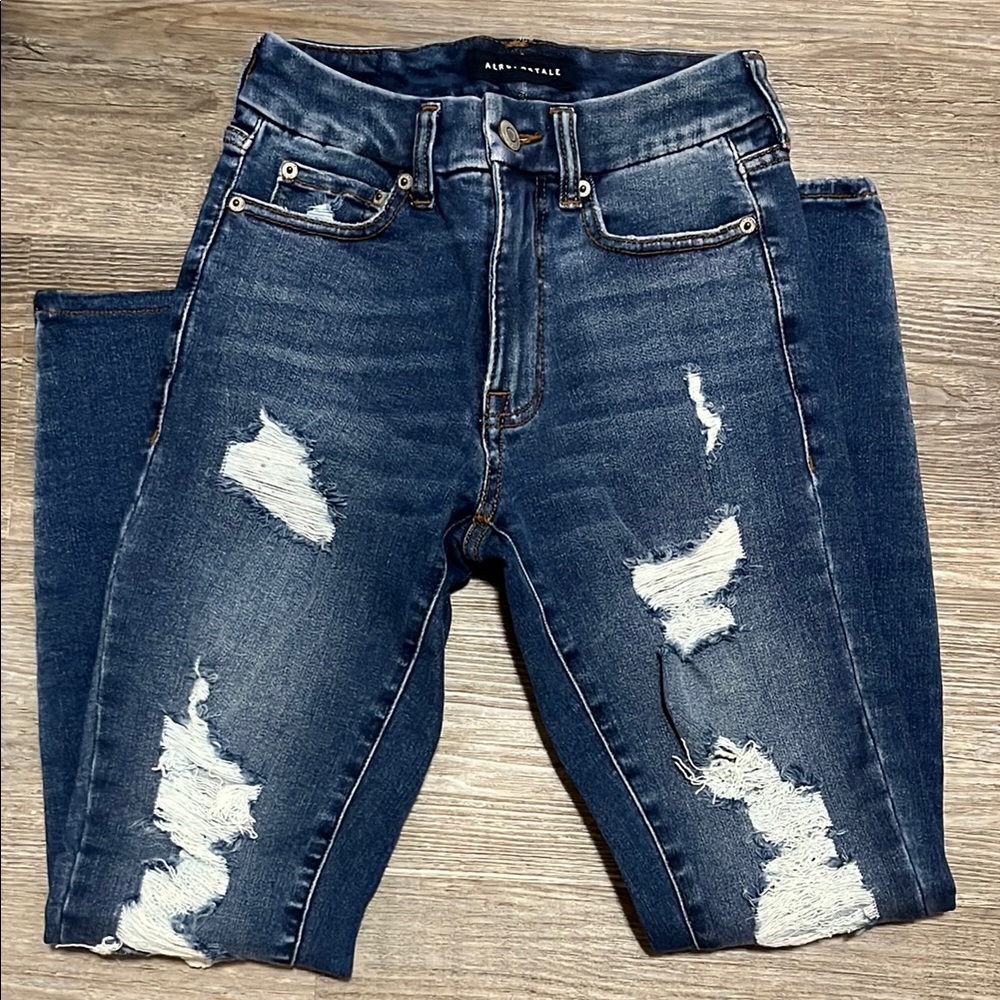 Aeropostale Jeans. NEVER WORN!